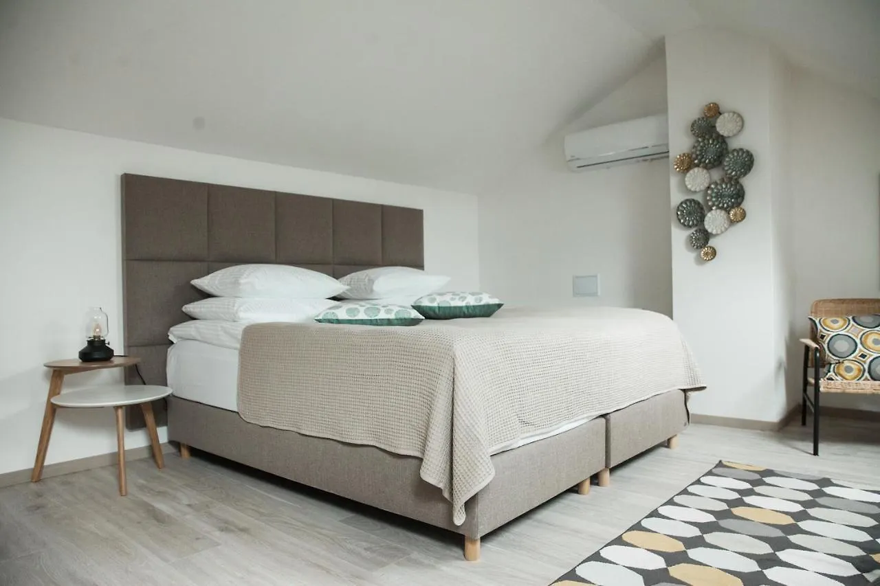 Honest Smichov Apartamento Praga