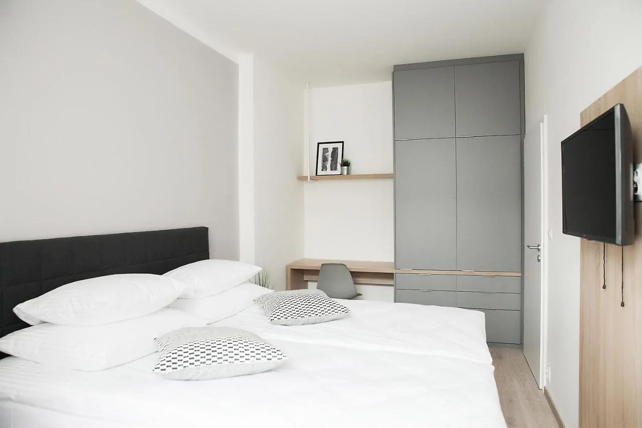 Ferienwohnung Honest Smichov Prag Apartment