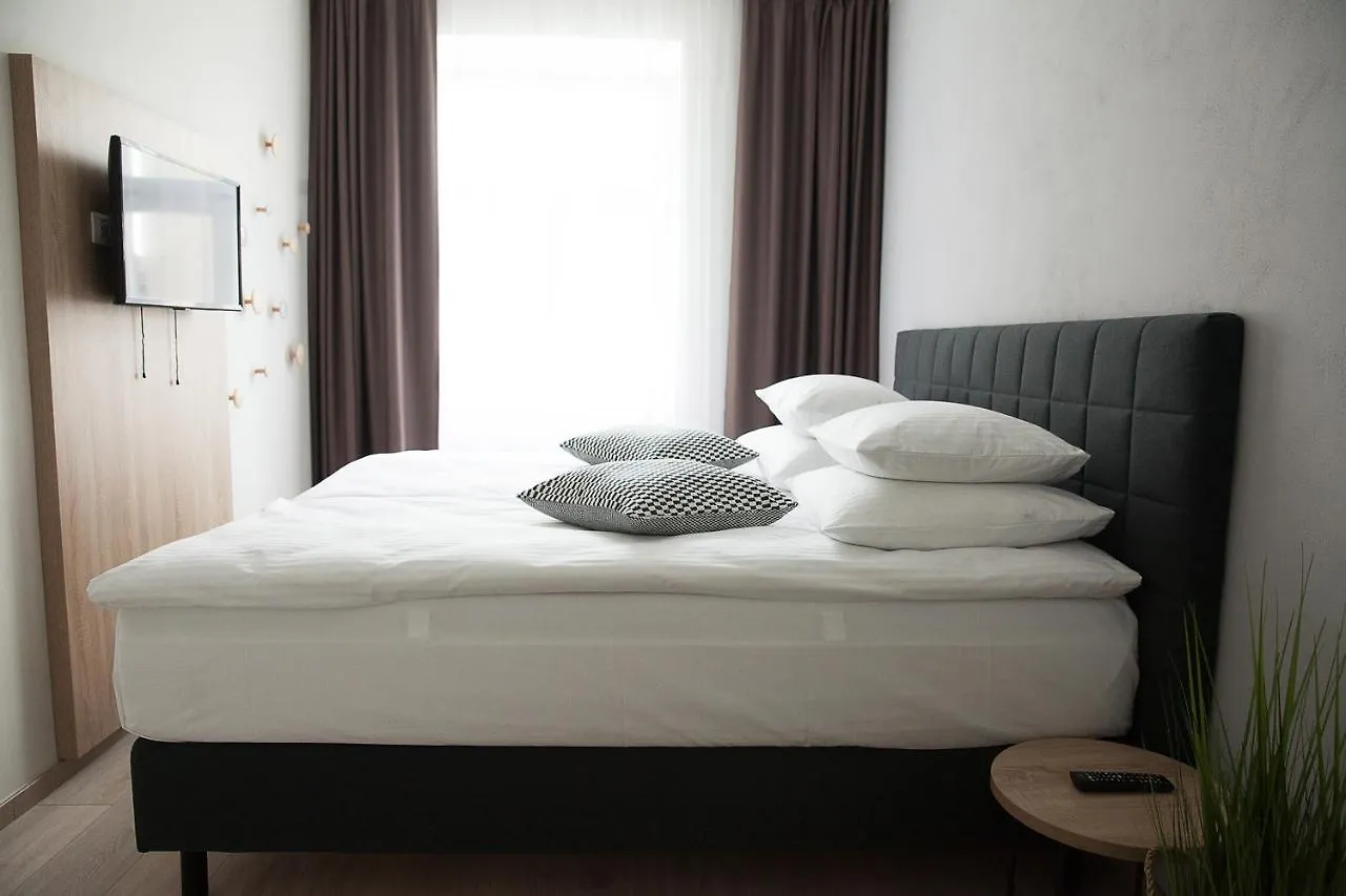 Honest Smichov Apartamento Praga
